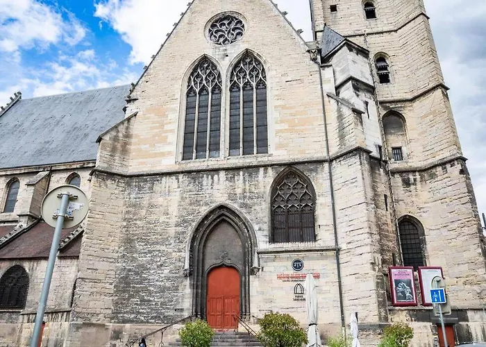 Le Loft Du Parvis : Spacieux, & Elegant. *